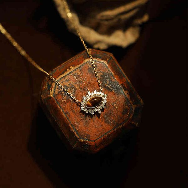 wind traveler french court minority design inlaid tiger eye stone s925 silver necklace female pendant
wind traveler french court minority design inlaid tiger eye stone s925 silver necklace female pendant