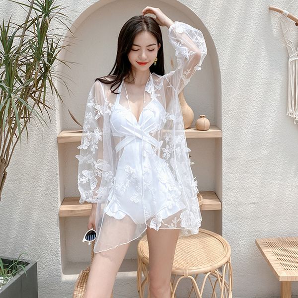 women's korean 2021 cover up one bikini two piece set small chest gathered fashion swimsuit, White;black
women's korean 2021 cover up one bikini two piece set small chest gathered fashion swimsuit, White;black