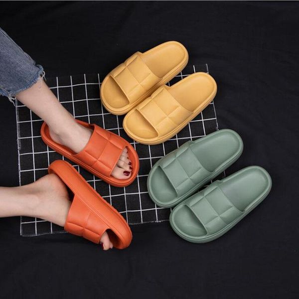 slippers 2021 thick-soled summer ladies indoor sofa bathroom non-slip soft sandals beach wear-resistant wowan, Black
slippers 2021 thick-soled summer ladies indoor sofa bathroom non-slip soft sandals beach wear-resistant wowan, Black
