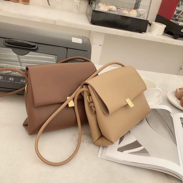 evening bags style soft leather retro shoulder bag fashion all-match messenger temperament underarm pu outing travel storage
evening bags style soft leather retro shoulder bag fashion all-match messenger temperament underarm pu outing travel storage