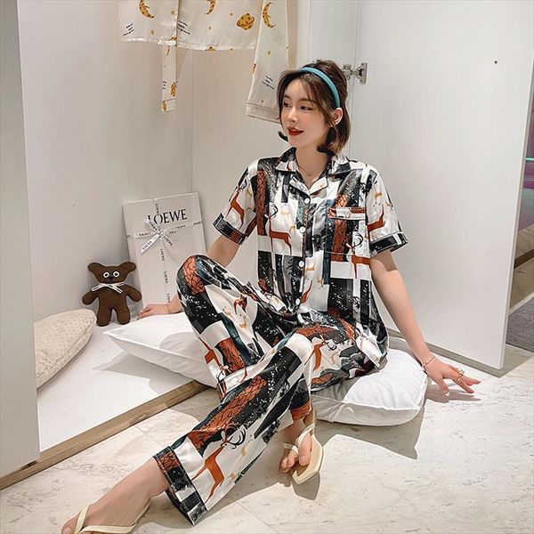 spring summer silk satin short women sleepwear sleeved trousers pajamas suit simple style long womens home service, Black;red
spring summer silk satin short women sleepwear sleeved trousers pajamas suit simple style long womens home service, Black;red