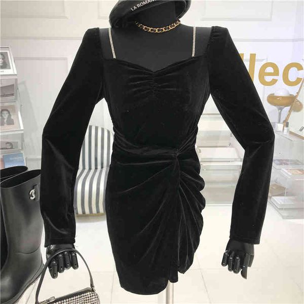 dress irregular long-chain sleeve temperature female spring 2021 niche customized thin design dressed as plied velvet, Black;gray
dress irregular long-chain sleeve temperature female spring 2021 niche customized thin design dressed as plied velvet, Black;gray