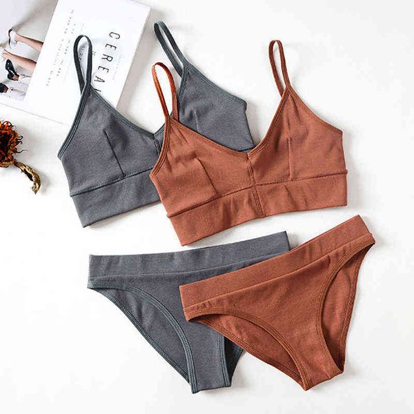 nxy set thread cotton backless bra and panties set wireless unlined underwear for girls lette lingerie women 1127, Red;black
nxy set thread cotton backless bra and panties set wireless unlined underwear for girls lette lingerie women 1127, Red;black