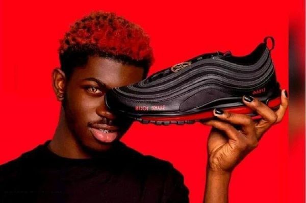 shoes satan 97 running triple black white metalic gold university red 97s undefeated men women trainer sports sneaker
shoes satan 97 running triple black white metalic gold university red 97s undefeated men women trainer sports sneaker