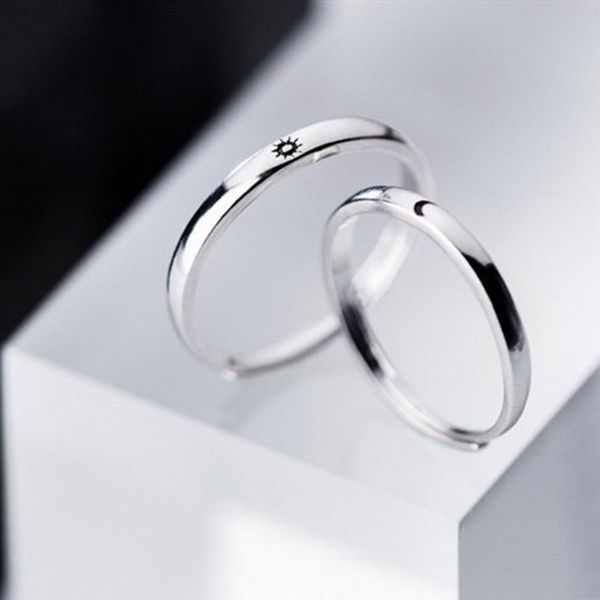 2pcs/set fashion simple silver color lovers couple rings minimalist sun moon wedding ring for men women engagement jewelry gift, Slivery;golden
2pcs/set fashion simple silver color lovers couple rings minimalist sun moon wedding ring for men women engagement jewelry gift, Slivery;golden