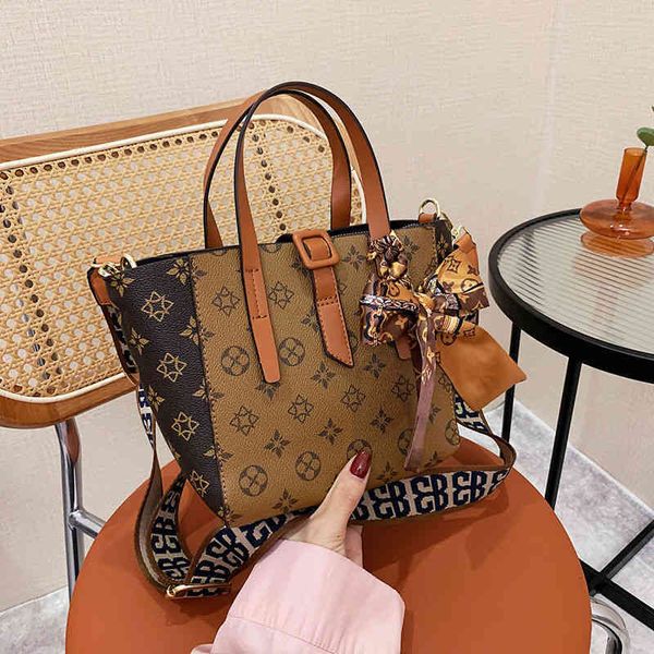 2022 factory wholesale fashion niche design ins net red women's bag handbag wide shoulder strap bat single shoulder messenger bag
2022 factory wholesale fashion niche design ins net red women's bag handbag wide shoulder strap bat single shoulder messenger bag