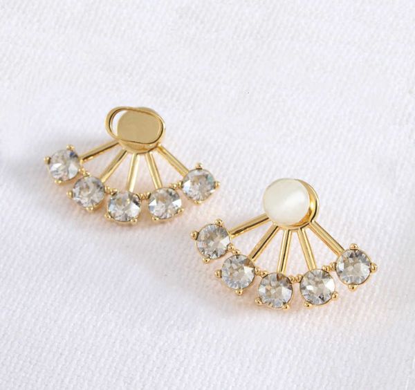 fashion earring back pearl stud earrings for lady women party wedding lovers gift charm jewelry for bride with box hb0521, Golden
fashion earring back pearl stud earrings for lady women party wedding lovers gift charm jewelry for bride with box hb0521, Golden