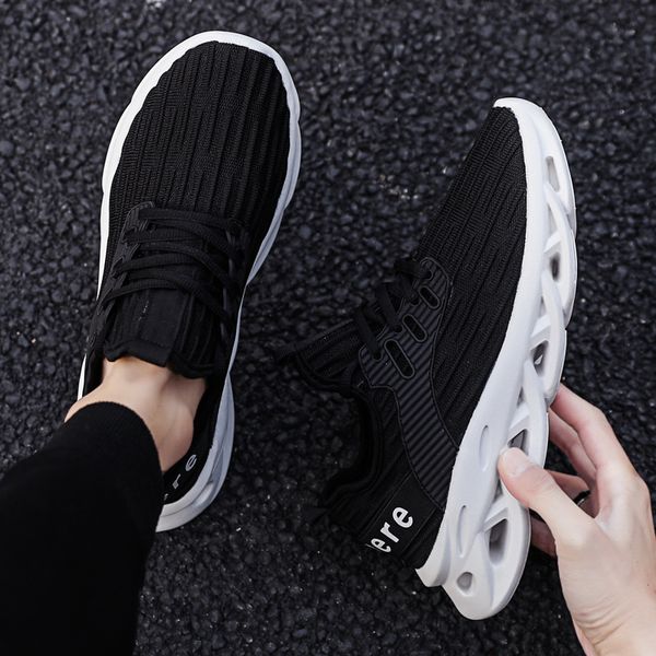 wholesale 2021 running shoes men womens sports super light breathable triple white blue outdoor sneakers eur 39-44 wy02-h917
wholesale 2021 running shoes men womens sports super light breathable triple white blue outdoor sneakers eur 39-44 wy02-h917