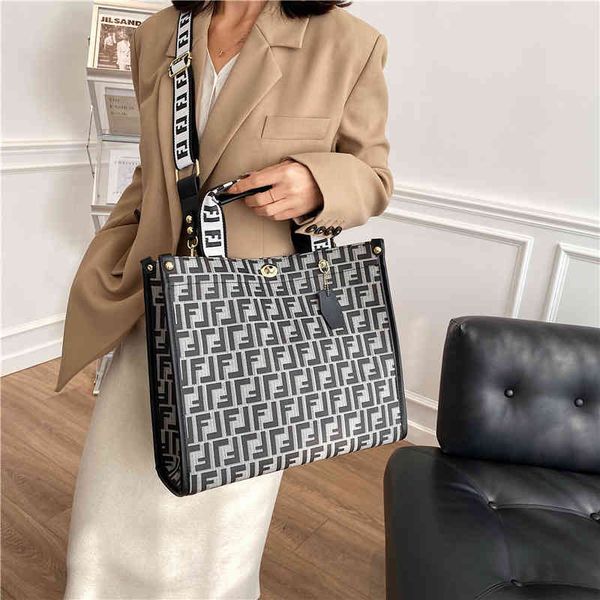 winter high-capacity women's bag new fashion one shoulder messenger bag versatile casual handbag purse_outlet_w2hp
winter high-capacity women's bag new fashion one shoulder messenger bag versatile casual handbag purse_outlet_w2hp