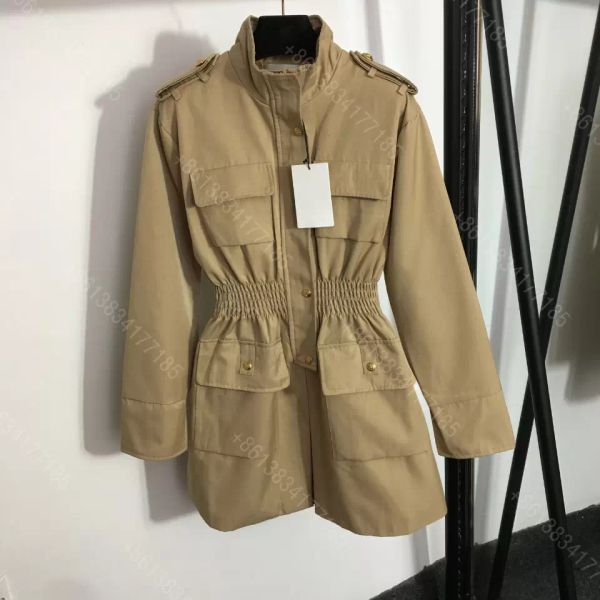 classic design women coat dresses logo high-end brand elastic waist stand-up collar long-sleeved dress windbreaker jacket womens designer cl, Tan;black
classic design women coat dresses logo high-end brand elastic waist stand-up collar long-sleeved dress windbreaker jacket womens designer cl, Tan;black