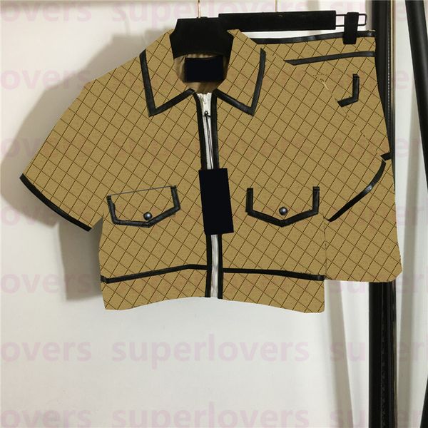 classic letter design suits womens jacquard comfortable jacket fashion charming multicolor short sleeve skirts set, Black;brown
classic letter design suits womens jacquard comfortable jacket fashion charming multicolor short sleeve skirts set, Black;brown