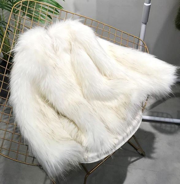 women's jackets fashion winter raccoon fur woven high imitation young coat short for women, Black;brown
women's jackets fashion winter raccoon fur woven high imitation young coat short for women, Black;brown