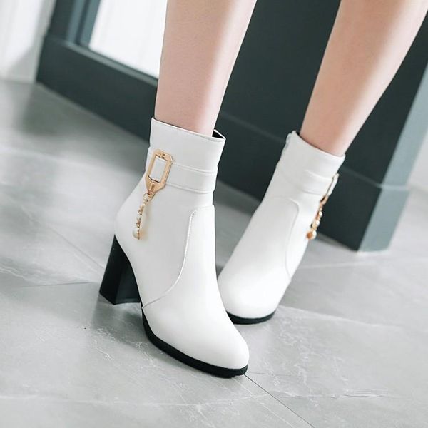 boots big size euro-american wind-tipped thick-heeled side zipper metal decoration in female, Black
boots big size euro-american wind-tipped thick-heeled side zipper metal decoration in female, Black