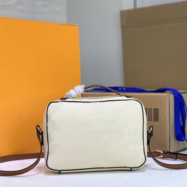 fashion zipper bag handbag wallet shoulder bags classic embossed letter lady tote genuine leather magnetic hasp plain color
fashion zipper bag handbag wallet shoulder bags classic embossed letter lady tote genuine leather magnetic hasp plain color