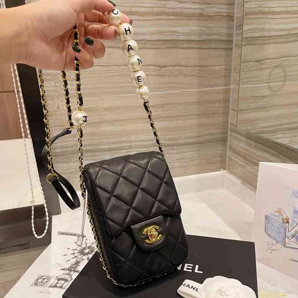 2021 french brand designer shoulder bags women's fashion luxury leather pearl diagonal mobile phone bag size 12cm*18cmj16c
2021 french brand designer shoulder bags women's fashion luxury leather pearl diagonal mobile phone bag size 12cm*18cmj16c