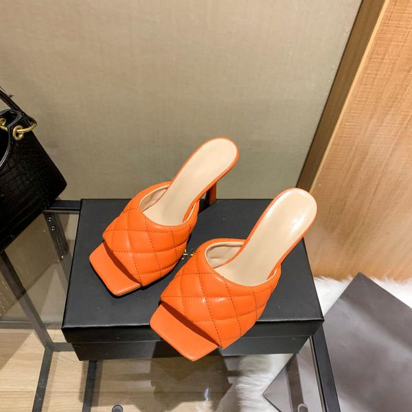 high-quality fashionable women's slippers, designer, bright colors, multi-color optional, comfortable and wear-resistant, Black
high-quality fashionable women's slippers, designer, bright colors, multi-color optional, comfortable and wear-resistant, Black