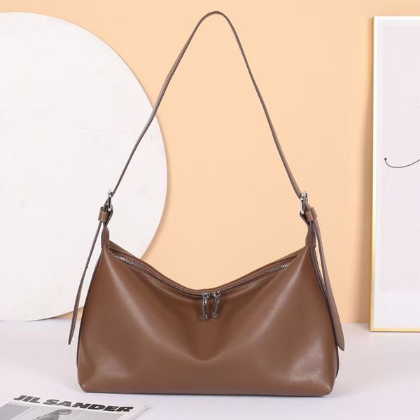 design hand foreign style versatile women 2021 new fashion large capacity dumpling soft skin leisure net red one shoulder underarm bag, Red;black
design hand foreign style versatile women 2021 new fashion large capacity dumpling soft skin leisure net red one shoulder underarm bag, Red;black