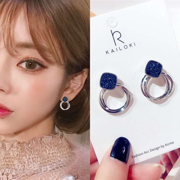 925 needle female temperament korean personality versatile pure silver net red circle earrings design sense, Black
925 needle female temperament korean personality versatile pure silver net red circle earrings design sense, Black