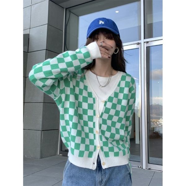 black and white checkerboard knit womens v-neck age reducing long sleeve cardigan autumn college sweater, White;black
black and white checkerboard knit womens v-neck age reducing long sleeve cardigan autumn college sweater, White;black