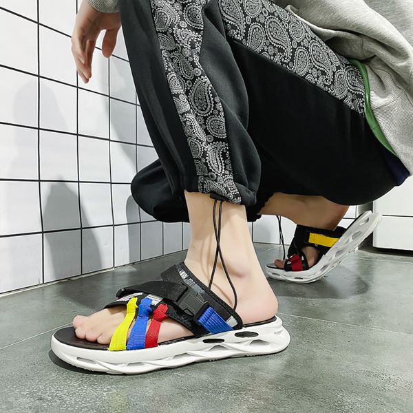 2021 new the new mens badslippers light non-slip youth trend beach slipper fashion platform slippers resistant men sandals, Black
2021 new the new mens badslippers light non-slip youth trend beach slipper fashion platform slippers resistant men sandals, Black