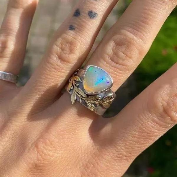 wedding rings 2021 fashion vintage punk leaf opal ring for women geometry engagement party jewelry gift drop, Slivery;golden
wedding rings 2021 fashion vintage punk leaf opal ring for women geometry engagement party jewelry gift drop, Slivery;golden