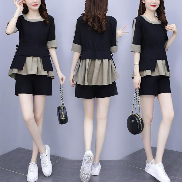 women's tracksuits stitching pleated round neck + elastic high waist shorts 2 two piece suit women summer 2021 casual plus size clothin, Gray
women's tracksuits stitching pleated round neck + elastic high waist shorts 2 two piece suit women summer 2021 casual plus size clothin, Gray