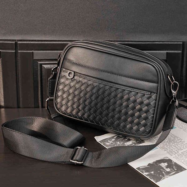 men's weaving trend shoulder bag fashion leisure youth backpack messenger, Black;red
men's weaving trend shoulder bag fashion leisure youth backpack messenger, Black;red