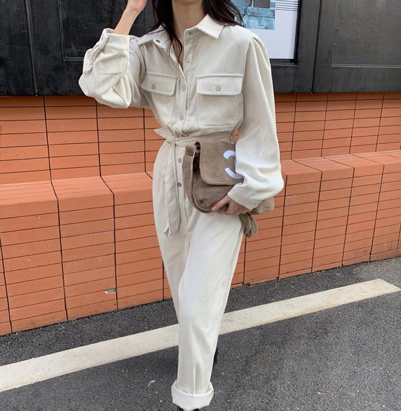 2011alien kitty l2021 new autumn long sleeve lapel women casual jumpsuits high waist corduroy rompers overalls solid office lady, Black;white
2011alien kitty l2021 new autumn long sleeve lapel women casual jumpsuits high waist corduroy rompers overalls solid office lady, Black;white