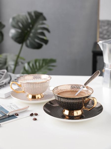 bone china coffee cup couple set european style small luxury phnom penh tea flower creative dish exquisite mugs
bone china coffee cup couple set european style small luxury phnom penh tea flower creative dish exquisite mugs