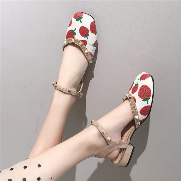 in the summer of 2021 ins flat baotou fairy female wind joker with roman low net thick red word sandals, Black
in the summer of 2021 ins flat baotou fairy female wind joker with roman low net thick red word sandals, Black