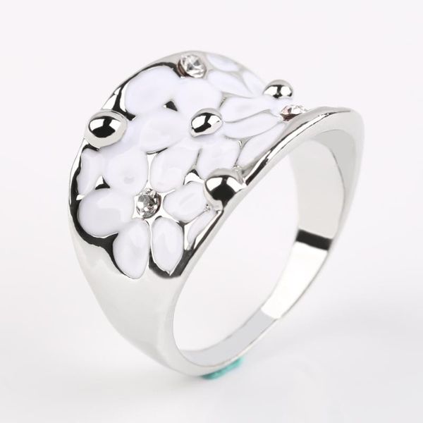 cluster rings 2021 fashion enamel white plum blossom for women party accessories silver color wide ring charm jewelry, Golden;silver
cluster rings 2021 fashion enamel white plum blossom for women party accessories silver color wide ring charm jewelry, Golden;silver