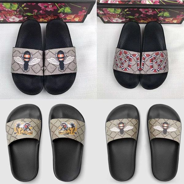2021 woman/man sandals quality stylish slippers fashion classics sandal men women slipper flat shoes slide eu:35-45 with box shoe02 08, Black
2021 woman/man sandals quality stylish slippers fashion classics sandal men women slipper flat shoes slide eu:35-45 with box shoe02 08, Black