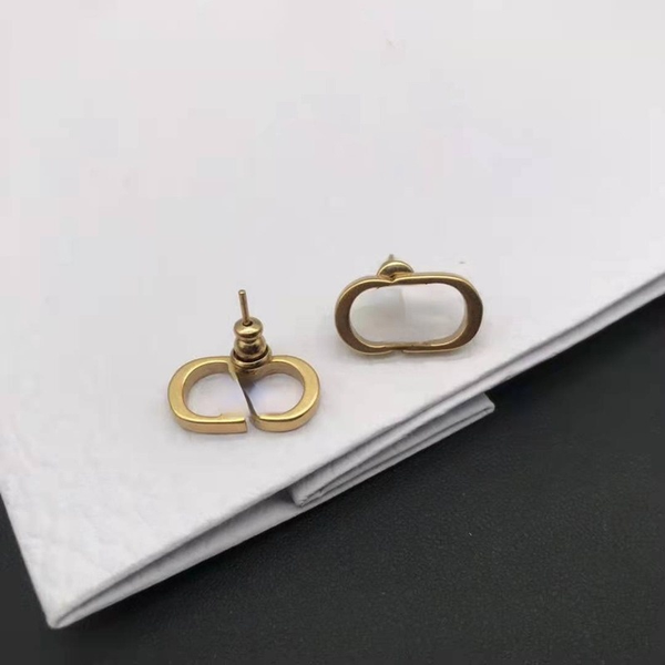 dip letter cd earrings stud female gold retro simple temperament handmade stainless steel jewelry does not fade and is not allergic, Golden;silver
dip letter cd earrings stud female gold retro simple temperament handmade stainless steel jewelry does not fade and is not allergic, Golden;silver