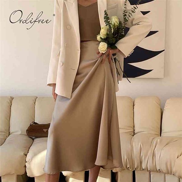 summer women long satin skirt vintage high waist shiny silk elegant lady party maxi 210513, Black
summer women long satin skirt vintage high waist shiny silk elegant lady party maxi 210513, Black