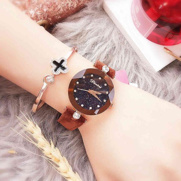 watch special counter fashion personality women's leather quartz waterproof, Slivery;brown
watch special counter fashion personality women's leather quartz waterproof, Slivery;brown