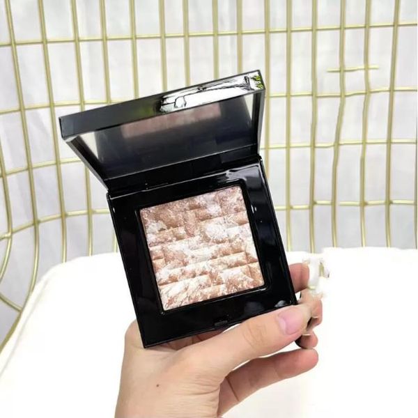 brand bronzers & highlighters powder 8g makeup shimmer blush sheer tone higglight poudre touche eclat highlighter
brand bronzers & highlighters powder 8g makeup shimmer blush sheer tone higglight poudre touche eclat highlighter