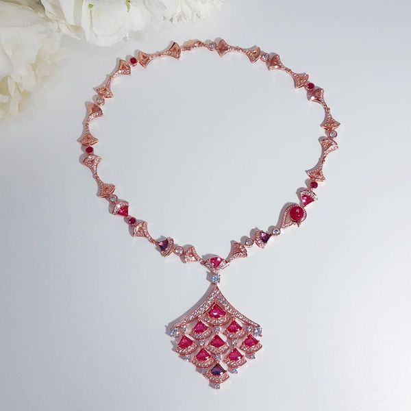 star net brand jewelry pink water drop fan modeling women's necklace fashion gorgeous banquet wedding rose gold texture pendant necklac, Silver
star net brand jewelry pink water drop fan modeling women's necklace fashion gorgeous banquet wedding rose gold texture pendant necklac, Silver