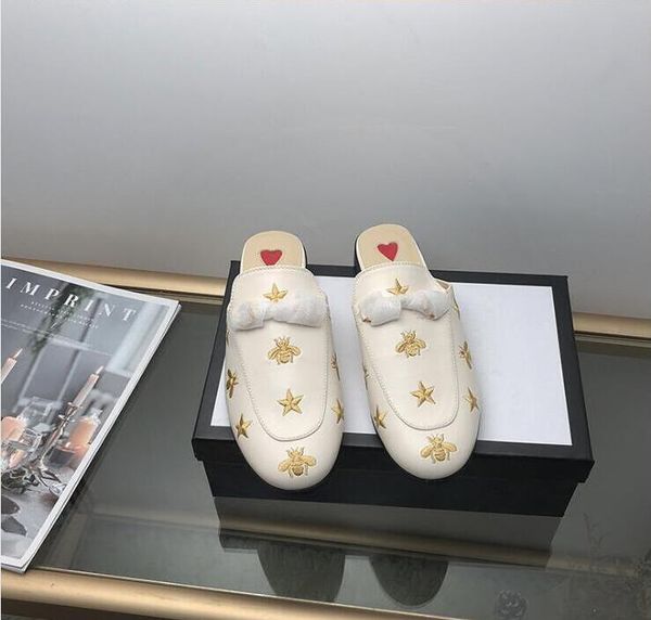 new chaussures luxe casual shoes women designer slides,smoking slipper,leather star slippers,fashion luxe designer slides, Black
new chaussures luxe casual shoes women designer slides,smoking slipper,leather star slippers,fashion luxe designer slides, Black