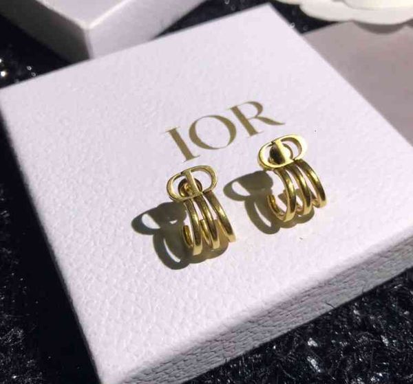 earring brand d gold letter luxury vintage stud elegant crystal pearl drop hoop fashion earrings eardrop for women jewelry holiday gift, Red;brown
earring brand d gold letter luxury vintage stud elegant crystal pearl drop hoop fashion earrings eardrop for women jewelry holiday gift, Red;brown