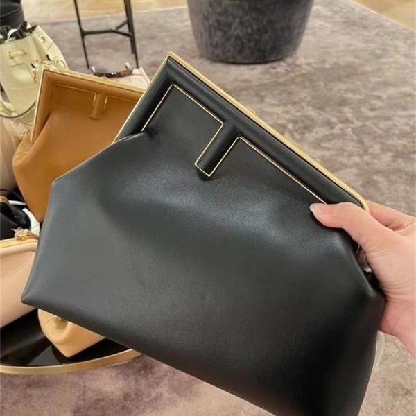 designer bag fend women luxurys first series metal wrapped dinner handbag single shoulder messenger tc7o cz
designer bag fend women luxurys first series metal wrapped dinner handbag single shoulder messenger tc7o cz