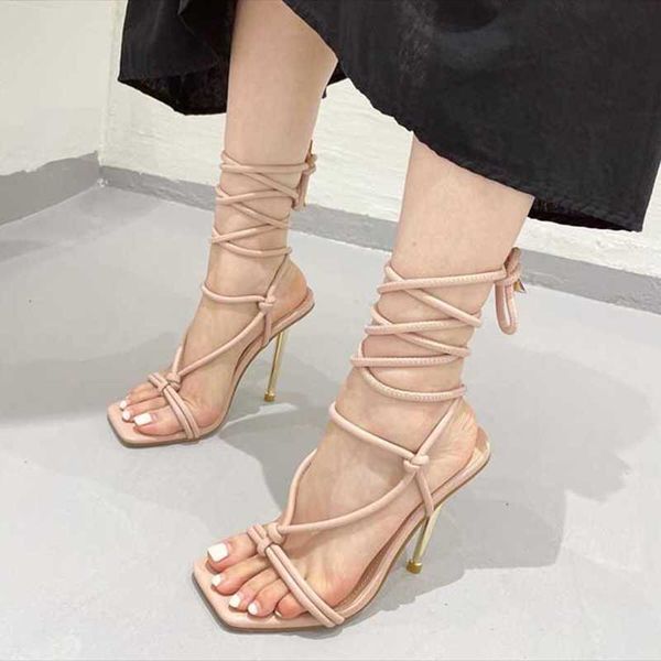 sandals gold knotted cross strap square toe women high heel shoes lace up metal fashion size 42, Black
sandals gold knotted cross strap square toe women high heel shoes lace up metal fashion size 42, Black