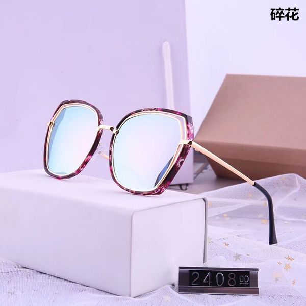 tang yan's same 2408 new d family color film polarized sunglasses high-end fashion sunglasses, White;black
tang yan's same 2408 new d family color film polarized sunglasses high-end fashion sunglasses, White;black
