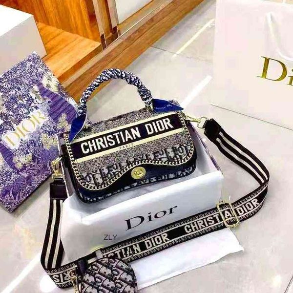 women's bag 2021 spring and summer new fashion korean versatile old flower cross net red chain embroidery single shoulder underarm zly
women's bag 2021 spring and summer new fashion korean versatile old flower cross net red chain embroidery single shoulder underarm zly