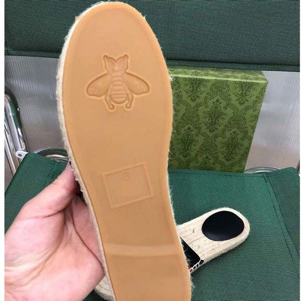 slippers man and women fashion non slippers thick bottom couple flip flops linen slip-on home slipper designer shoes bowtie summer, Black
slippers man and women fashion non slippers thick bottom couple flip flops linen slip-on home slipper designer shoes bowtie summer, Black