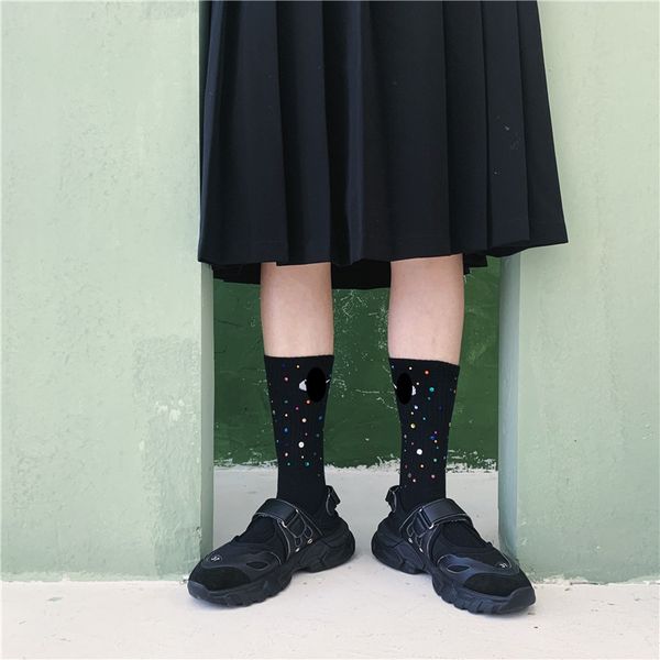 shiny net red same mieba recommended cotton middle tube women' socks, Red;black
shiny net red same mieba recommended cotton middle tube women' socks, Red;black