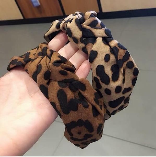 hair accessories 2021 women leopard bands elegant cotton bowknot hairbands headbands hoop ornament headwear lady
hair accessories 2021 women leopard bands elegant cotton bowknot hairbands headbands hoop ornament headwear lady