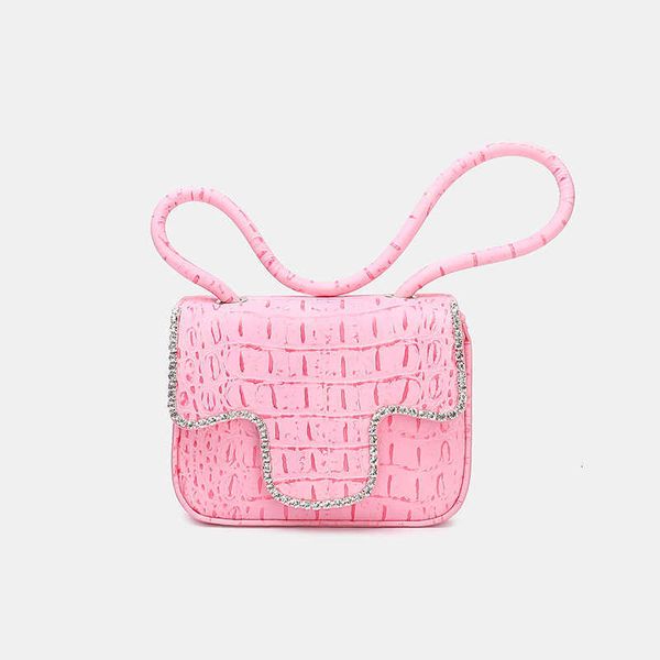 ostrich pattern water drill underarm simple hand t-shaped small square one shoulder women's bag purse
ostrich pattern water drill underarm simple hand t-shaped small square one shoulder women's bag purse