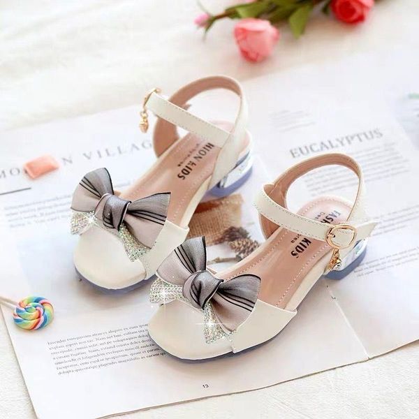 sandals girls princess rhinestone bow little 2021 summer korean fashion children's slippers shoes, Black;red
sandals girls princess rhinestone bow little 2021 summer korean fashion children's slippers shoes, Black;red