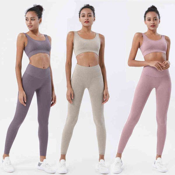 (Women's Pants Capris knitted seamls fitns bra suit nylon quick drying Yoga suit vt suit for women, Black;white
(Women's Pants Capris knitted seamls fitns bra suit nylon quick drying Yoga suit vt suit for women, Black;white