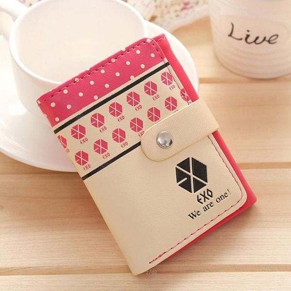wallets kpop exo sehun short pocket five-color women moda mujer 2021 purses optional hand ring to send one, Red;black
wallets kpop exo sehun short pocket five-color women moda mujer 2021 purses optional hand ring to send one, Red;black